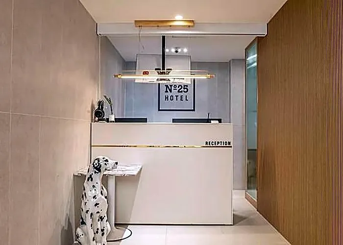No.25 Doksan Intersection Branch Hotel 5*